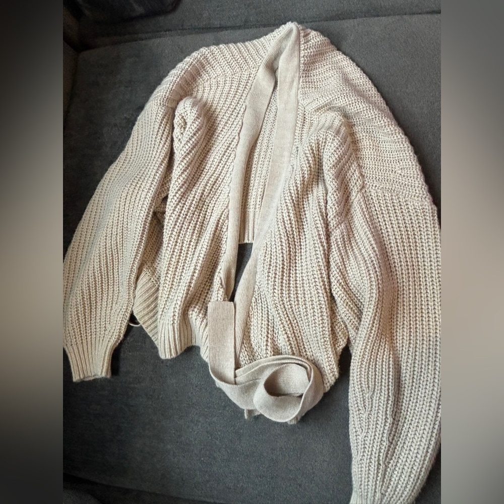 H&M sweater